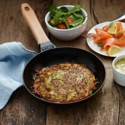 Staub 8" Fry Pan With Wooden Handle | Matte Black -Cuisinart Sales Shop 14286 rgb 300dpi