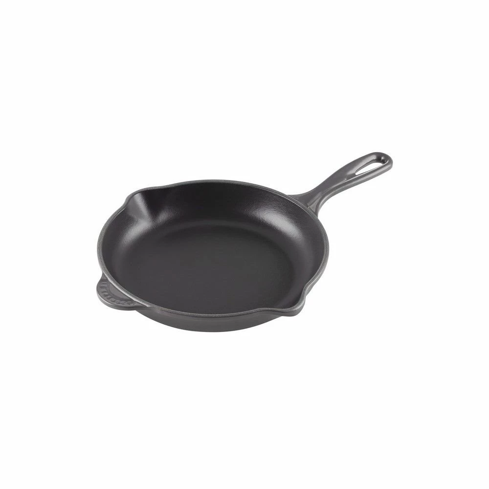 Le Creuset 9" Classic Skillet | Oyster 3 Le Creuset 9" Classic Skillet | Oyster