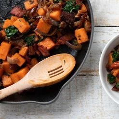 Le Creuset 9" Classic Skillet | Oyster 15 Le Creuset 9" Classic Skillet | Oyster -Cuisinart Sales Shop 38236