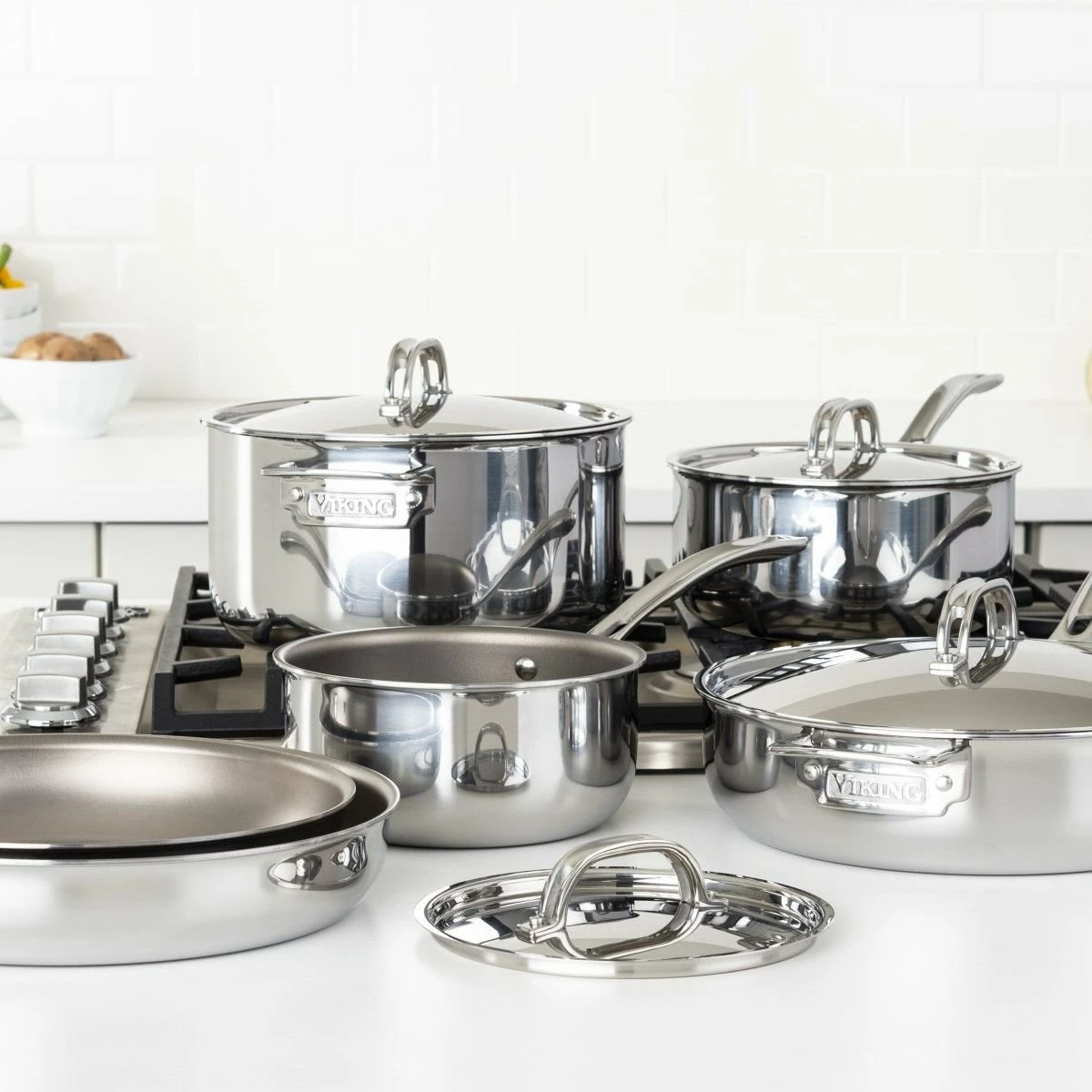 Viking Titanium 7 Ply Mirror 10-Piece Cookware Set 12 Viking Titanium 7 Ply Mirror 10-Piece Cookware Set - Image 10