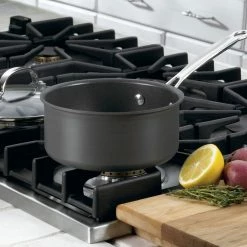Cuisinart Chef's Classic Hard Anodized Nonstick 1-Quart Saucepan With Lid -Cuisinart Sales Shop 61916 hero