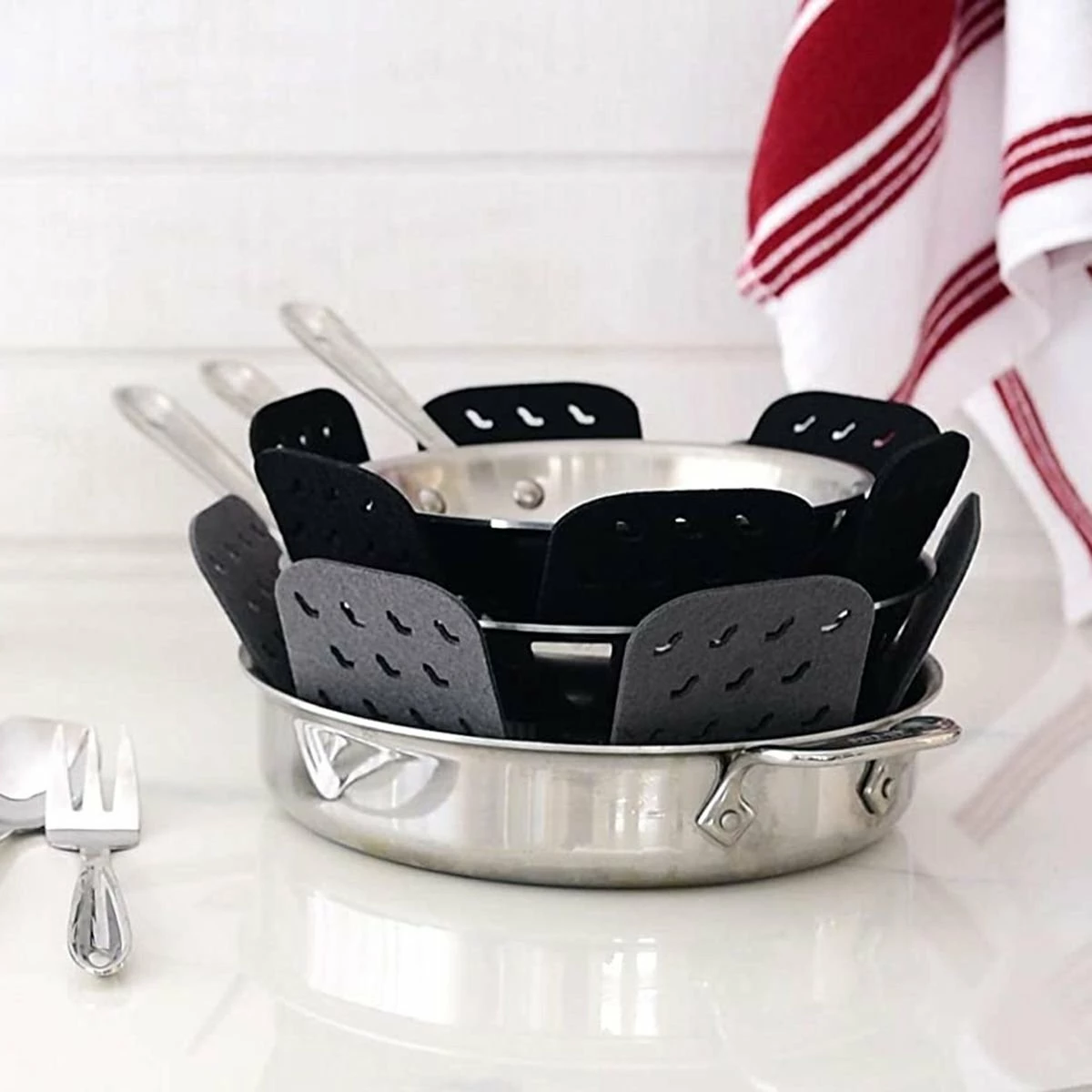 All-Clad Cookware Protectors (3-pack) | Black Pewter 5 All-Clad Cookware Protectors (3-pack) | Black Pewter - Image 3