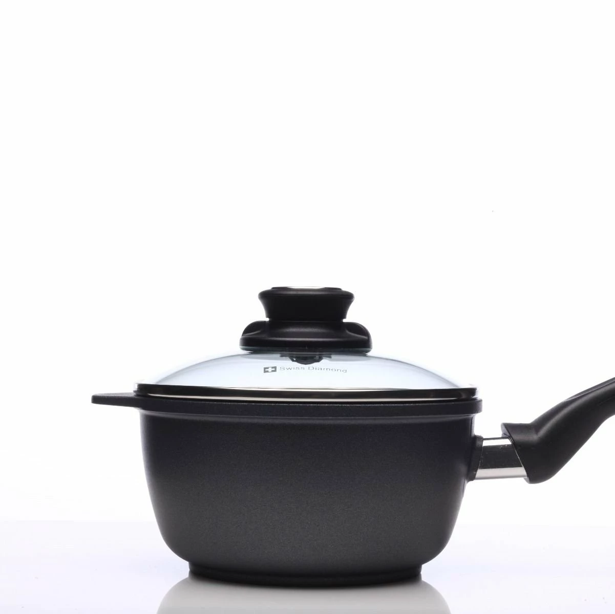 Swiss Diamond | HD Sauce Pan With Lid - 6.3" (1.4 Qt.) 4 Swiss Diamond | HD Sauce Pan With Lid - 6.3" (1.4 Qt.) - Image 2