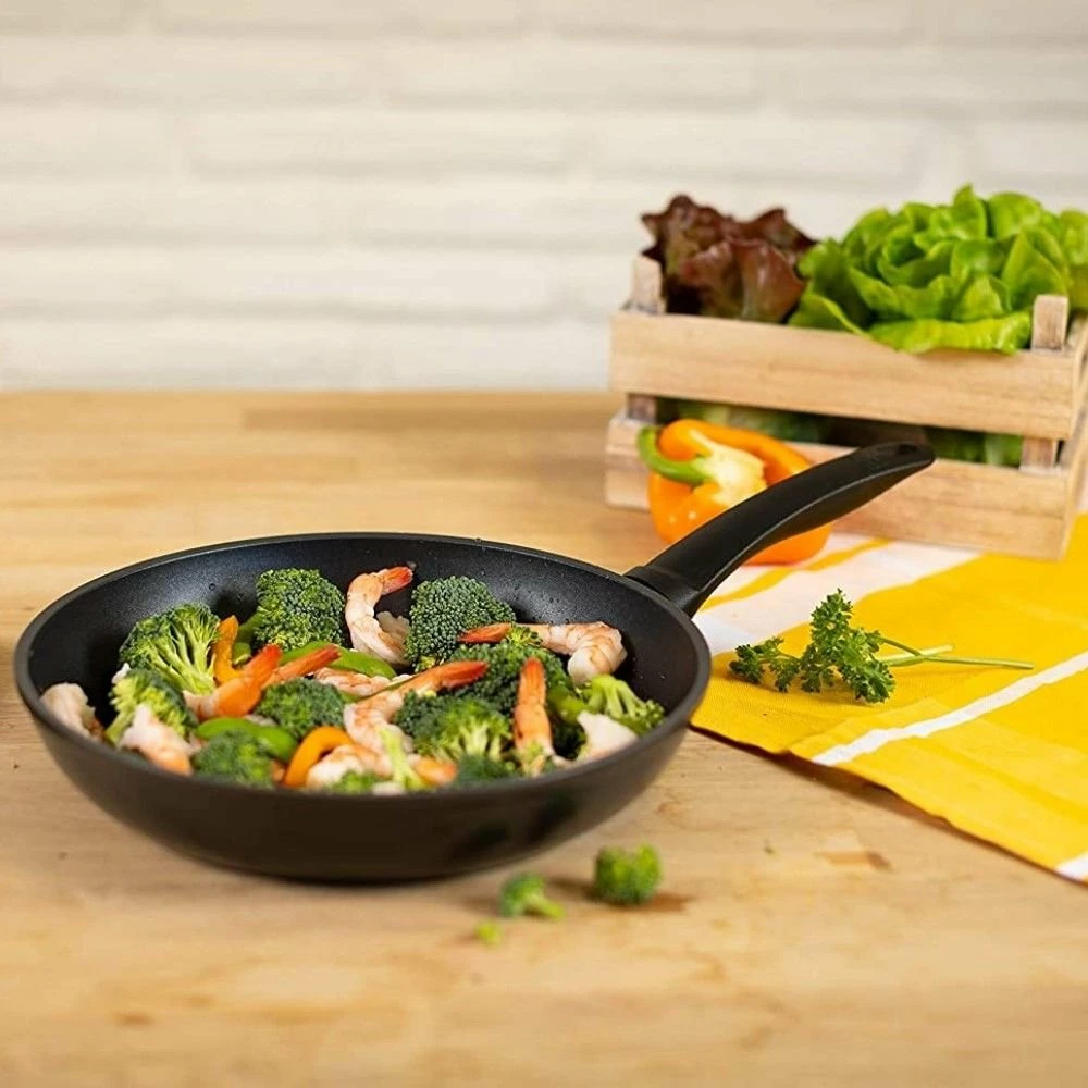 Kuhn Rikon Easy Induction Non-Stick Cookware Set | 5-Piece 5 Kuhn Rikon Easy Induction Non-Stick Cookware Set | 5-Piece - Image 3