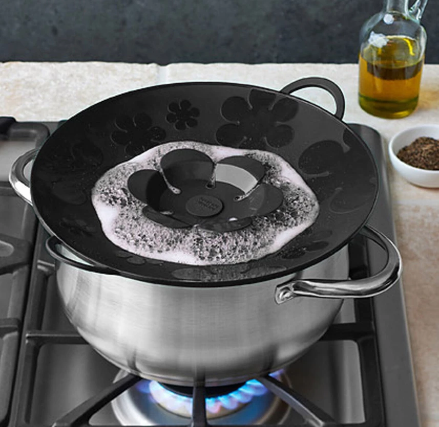 Kuhn Rikon 11" Spill Stopper | Black 3 Kuhn Rikon 11" Spill Stopper | Black