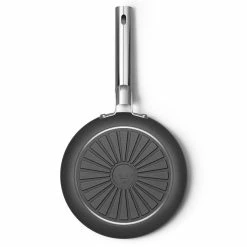 SMEG 9.5" Nonstick Fry Pan | Black -Cuisinart Sales Shop ckff2401blm 6