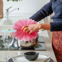 Charles Viancin Silicone Lid | 8" Daisy (Pink With White) 8 Charles Viancin Silicone Lid | 8" Daisy (Pink With White) -Cuisinart Sales Shop daisy life 7