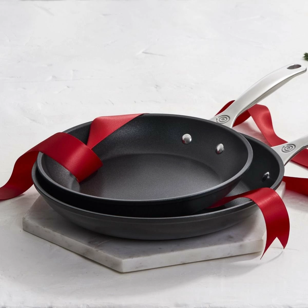 Le Creuset 9.5" & 11" Fry Pan Set | Toughened Nonstick Pro 5 Le Creuset 9.5" & 11" Fry Pan Set | Toughened Nonstick Pro - Image 3