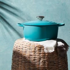 Le Creuset 5.5 Qt. Round Signature Cast Iron Dutch Oven With Stainless Steel Knob | Caribbean Blue 15 Le Creuset 5.5 Qt. Round Signature Cast Iron Dutch Oven With Stainless Steel Knob | Caribbean Blue -Cuisinart Sales Shop rs14417 rs8902 180820 lecreuset caribbeanrdo 0089 ss