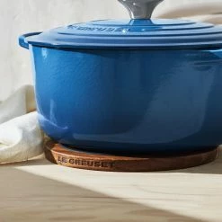 Le Creuset 5.5 Qt. Round Signature Cast Iron Dutch Oven With Stainless Steel Knob | Marseille Blue -Cuisinart Sales Shop rs16172 le creuset magnetictrivetattached ret 1