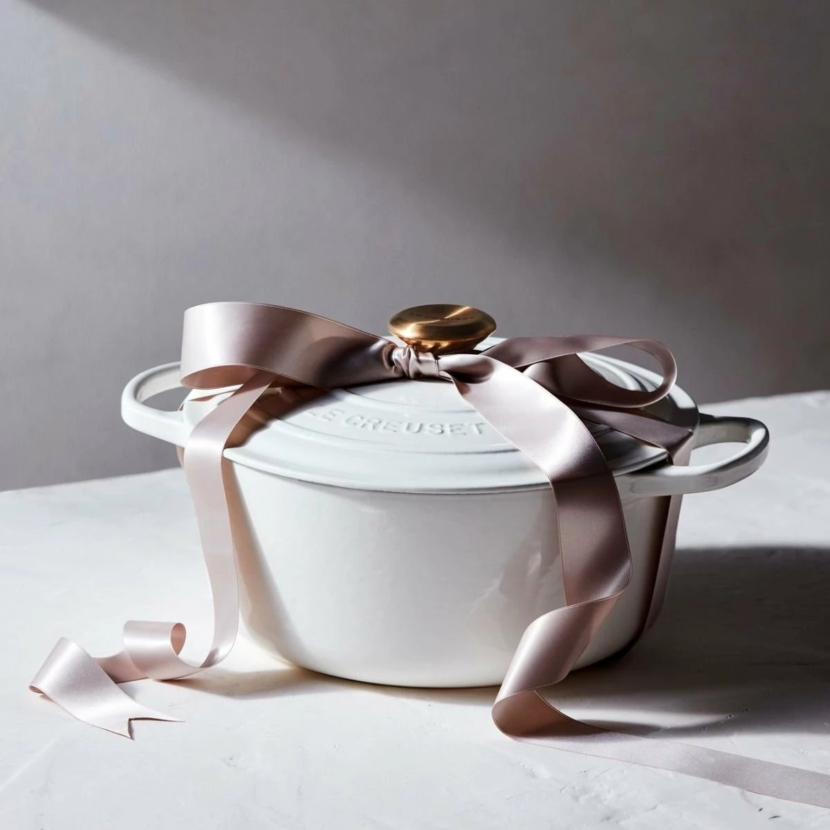 Le Creuset 3.5 Qt. Round Signature Dutch Oven With Stainless Steel Knob | White 4 Le Creuset 3.5 Qt. Round Signature Dutch Oven With Stainless Steel Knob | White - Image 2