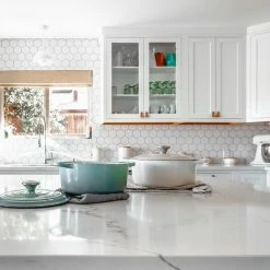 Le Creuset 4.5 Qt. Round Signature Dutch Oven With Stainless Steel Knob | Sea Salt -Cuisinart Sales Shop rs9841 img 1385