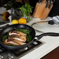 Swiss Diamond | HD Oval Fry Pan With Lid - 15" X 10.25" -Cuisinart Sales Shop xd6538c v6